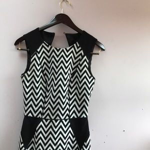 SIZE 4 H&M Black and white striped dress
